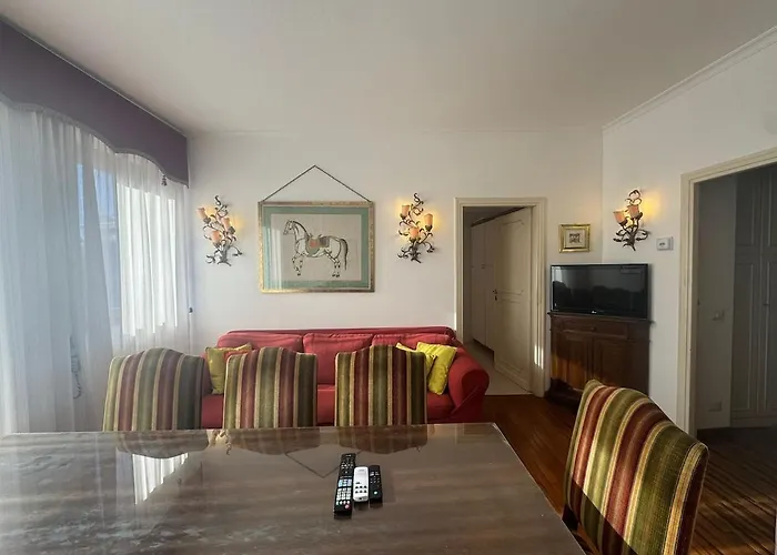Apartamento 2-level Flat With Terrace In The Heart Of